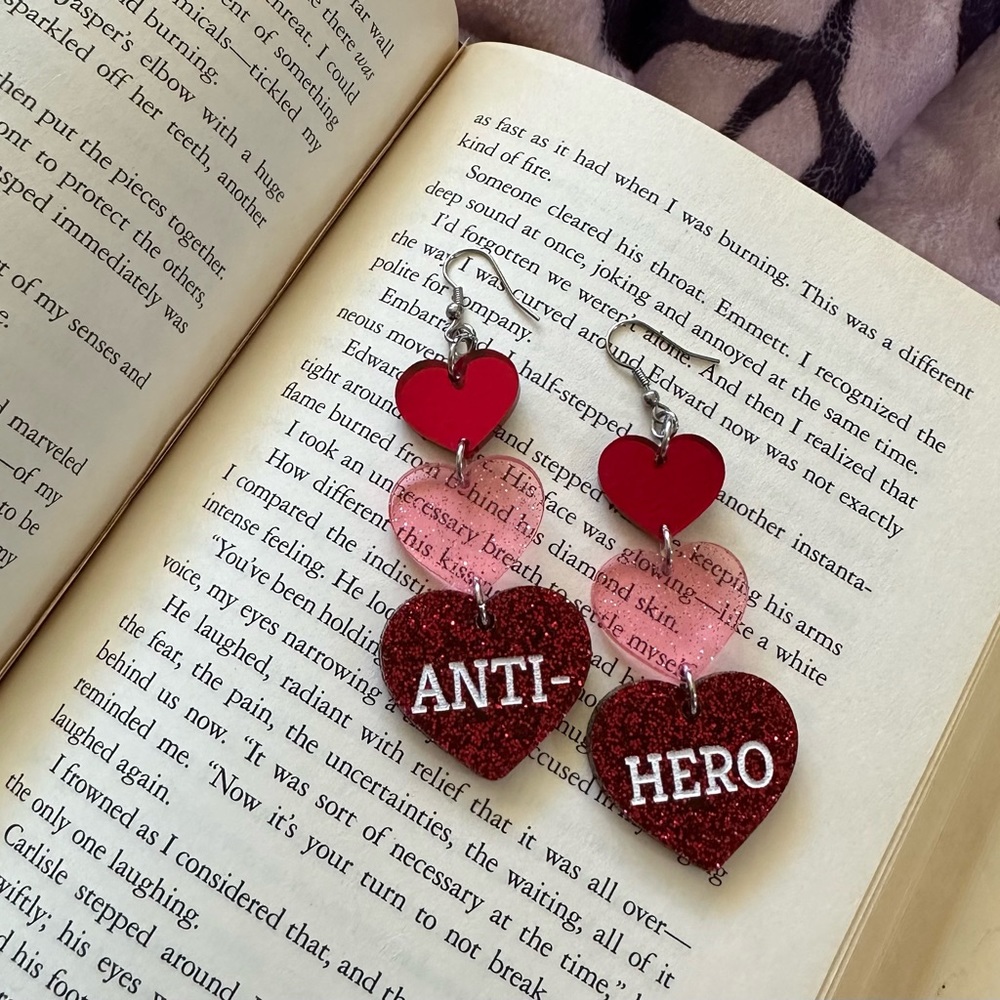 Taylor Swift, Anti Hero Earrings, Midnights, Eras Tour